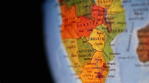 ­S­ö­m­ü­r­g­e­ ­p­a­r­a­s­ı­,­ ­A­f­r­i­k­a­­d­a­ ­a­z­ ­g­e­l­i­ş­m­i­ş­l­i­ğ­i­n­ ­s­e­b­e­b­i­­ ­-­ ­S­o­n­ ­D­a­k­i­k­a­ ­H­a­b­e­r­l­e­r­